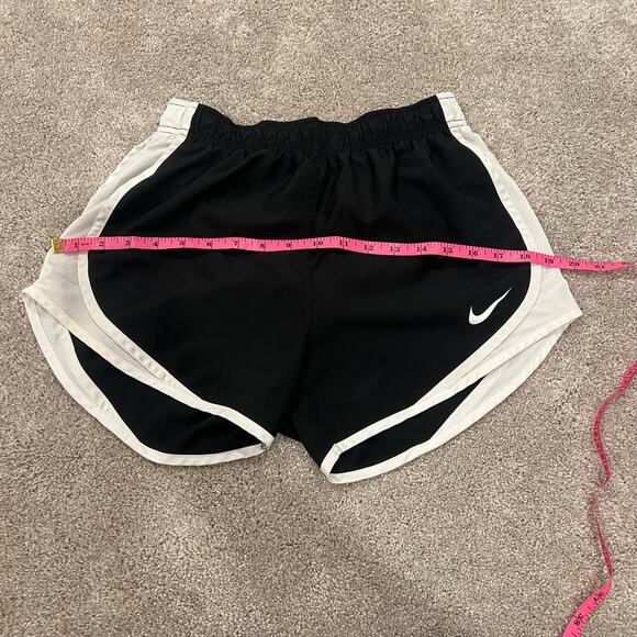 Nike Women's Dri Fit Shorts Black with White Size Small - Picture 6 of 7